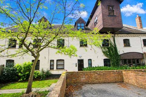 Property for auction in Essex