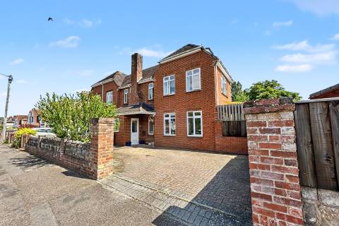 Property for auction in Devon