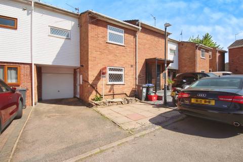 Property for auction in Warwickshire