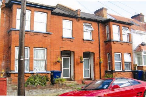 Property for auction in London