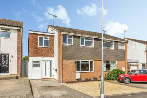 Property for auction in Avon