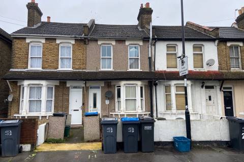 Property for auction in Surrey