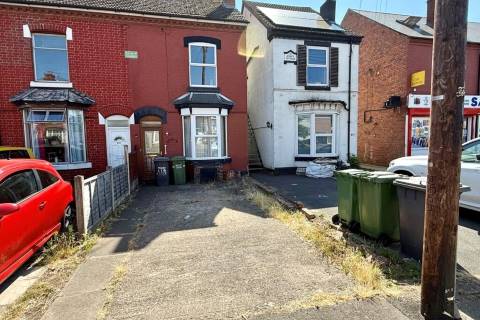 Property for auction in Worcestershire