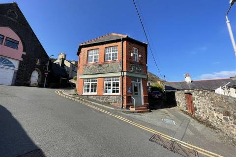 Property for auction in Gwynedd