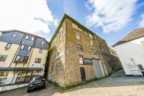 Property for auction in Cornwall
