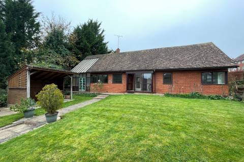 Property for auction in Buckinghamshire