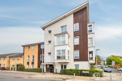 Property for auction in Berkshire