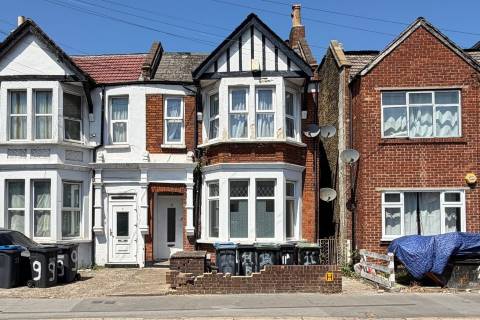 Property for auction in Surrey
