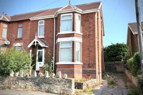 Property for auction in Derbyshire
