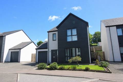 Property for auction in Angus