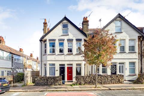 Property for auction in Essex