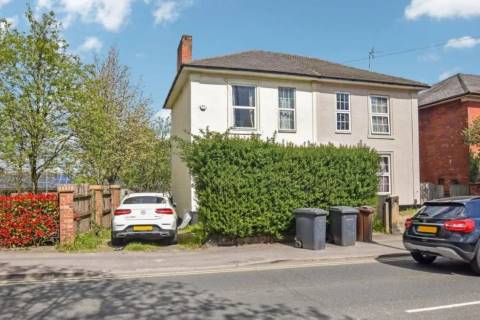 Property for auction in Derbyshire