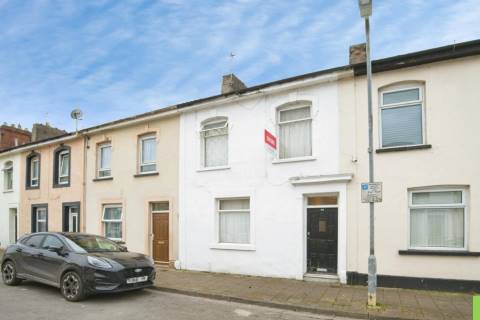 Property for auction in South Glamorgan