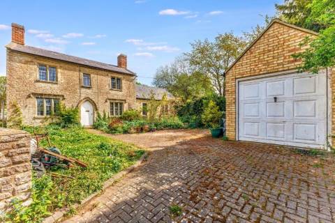 Property for auction in Oxfordshire