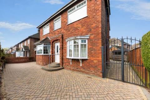 Property for auction in North Lincolnshire