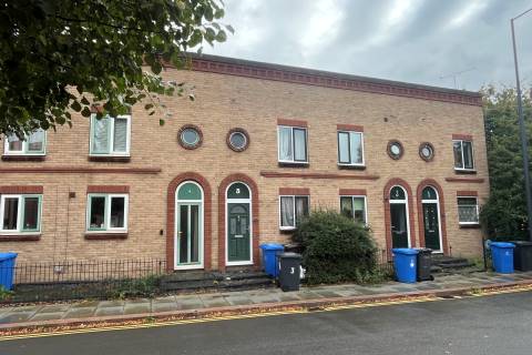 Property for auction in Derbyshire