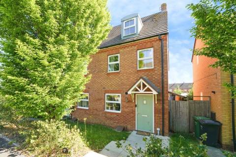 Property for auction in Worcestershire