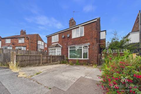 Property for auction in Derbyshire