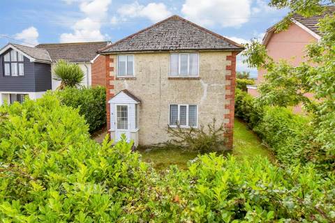 Property for auction in Isle of Wight