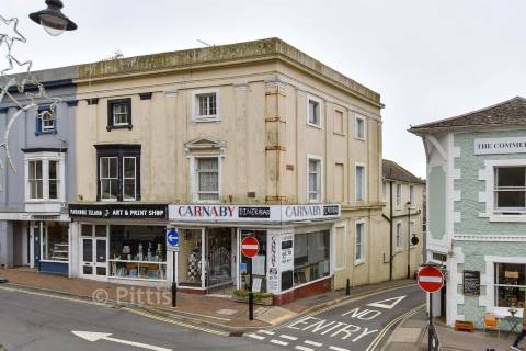 Property for auction in Isle of Wight