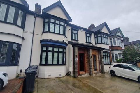 Property for auction in Essex