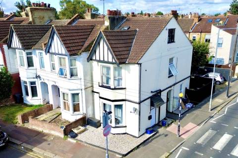 Property for auction in Essex