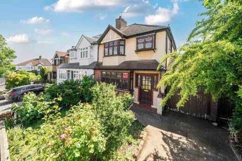 Property for auction in Kent