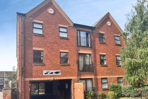 Property for auction in Warwickshire