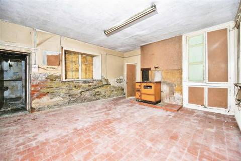 Property for auction in Derbyshire