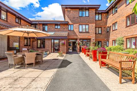 Property for auction in Warwickshire