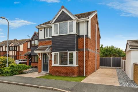 Property for auction in Clwyd