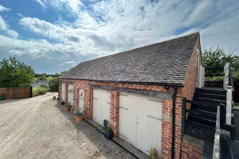 Property for auction in Derbyshire
