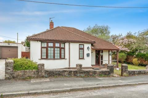 Property for auction in Avon
