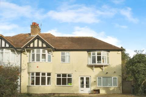 Property for auction in Worcestershire
