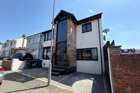 Property for auction in Bedfordshire