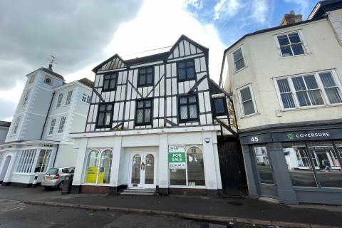 Property for auction in Oxfordshire