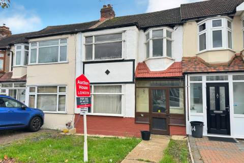 Property for auction in Essex