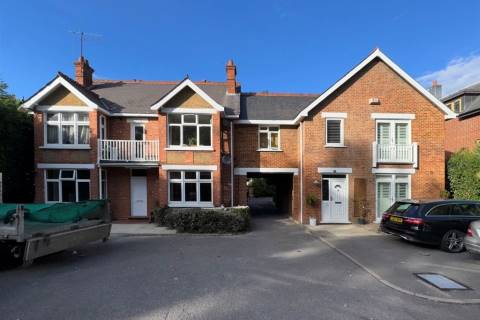 Property for auction in Berkshire