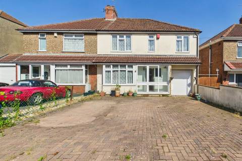Property for auction in Avon