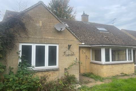 Property for auction in Oxfordshire