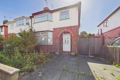 Property for auction in Derbyshire