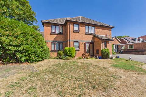 Property for auction in Buckinghamshire