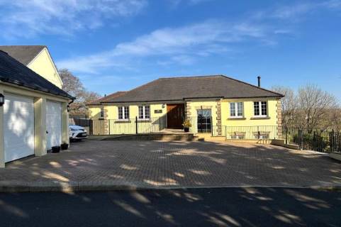 Property for auction in Cornwall