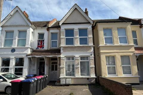 Property for auction in Essex