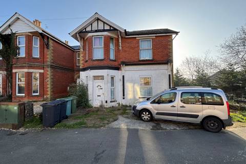 Property for auction in Isle of Wight