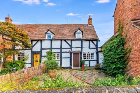 Property for auction in Worcestershire