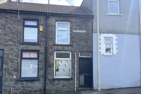 Property for auction in Mid Glamorgan