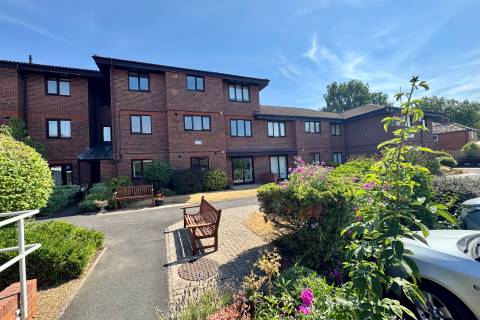 Property for auction in Warwickshire