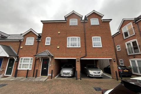 Property for auction in Surrey