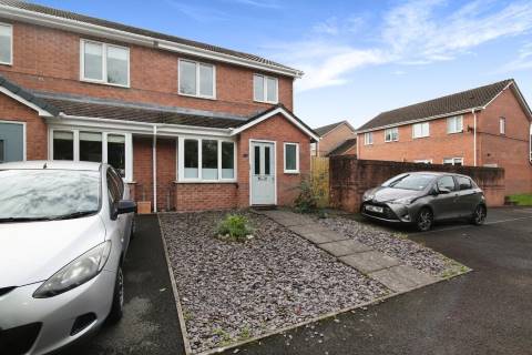 Property for auction in Mid Glamorgan